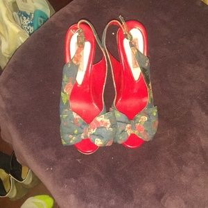 Sandal with three inch heel